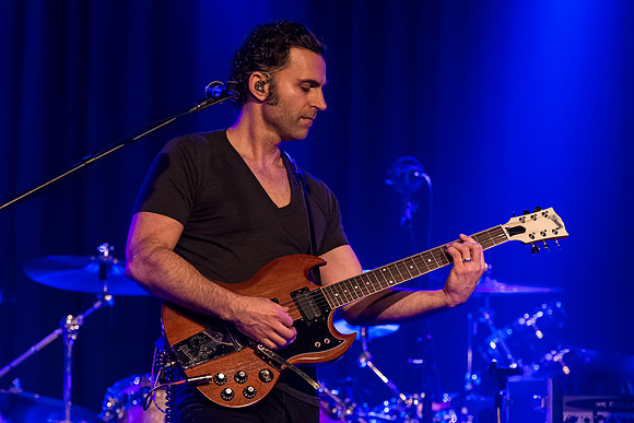 Dweezil Zappa - One Size Fits All Tour